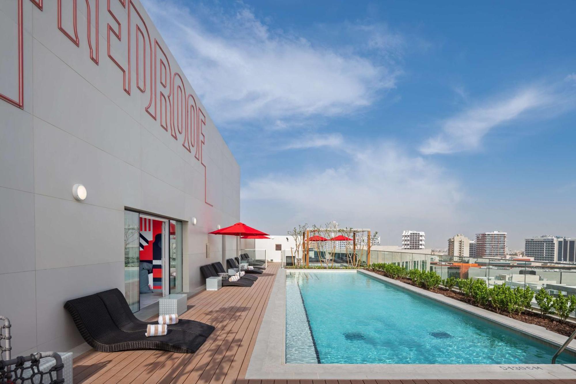 Hotel Radisson Red Dubai Silicon Oasis Exterior foto
